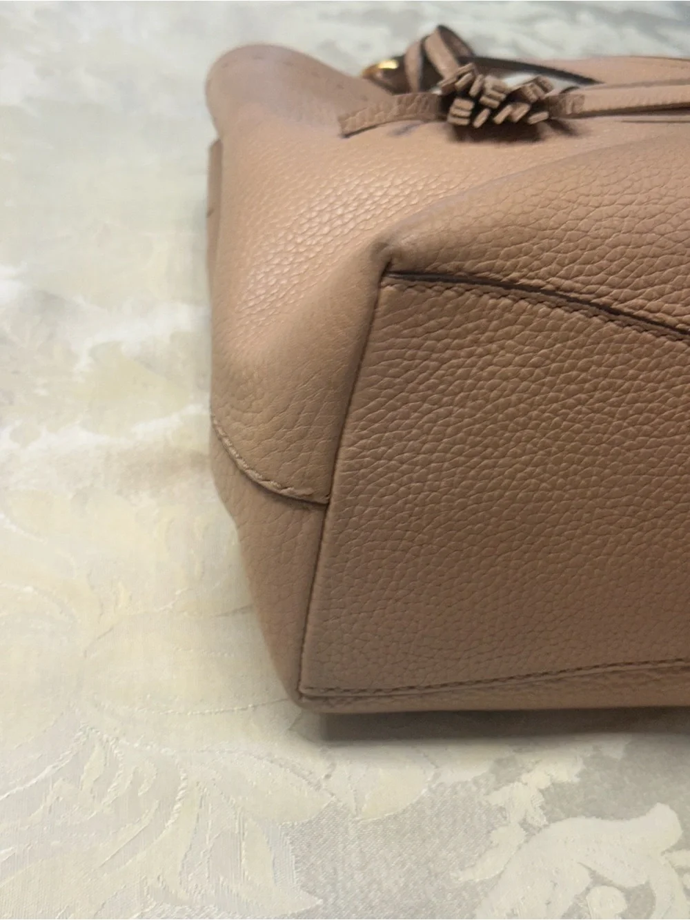Tory Burch Thea tote Neutral Blush Pebbled Leather Shoulder Tote